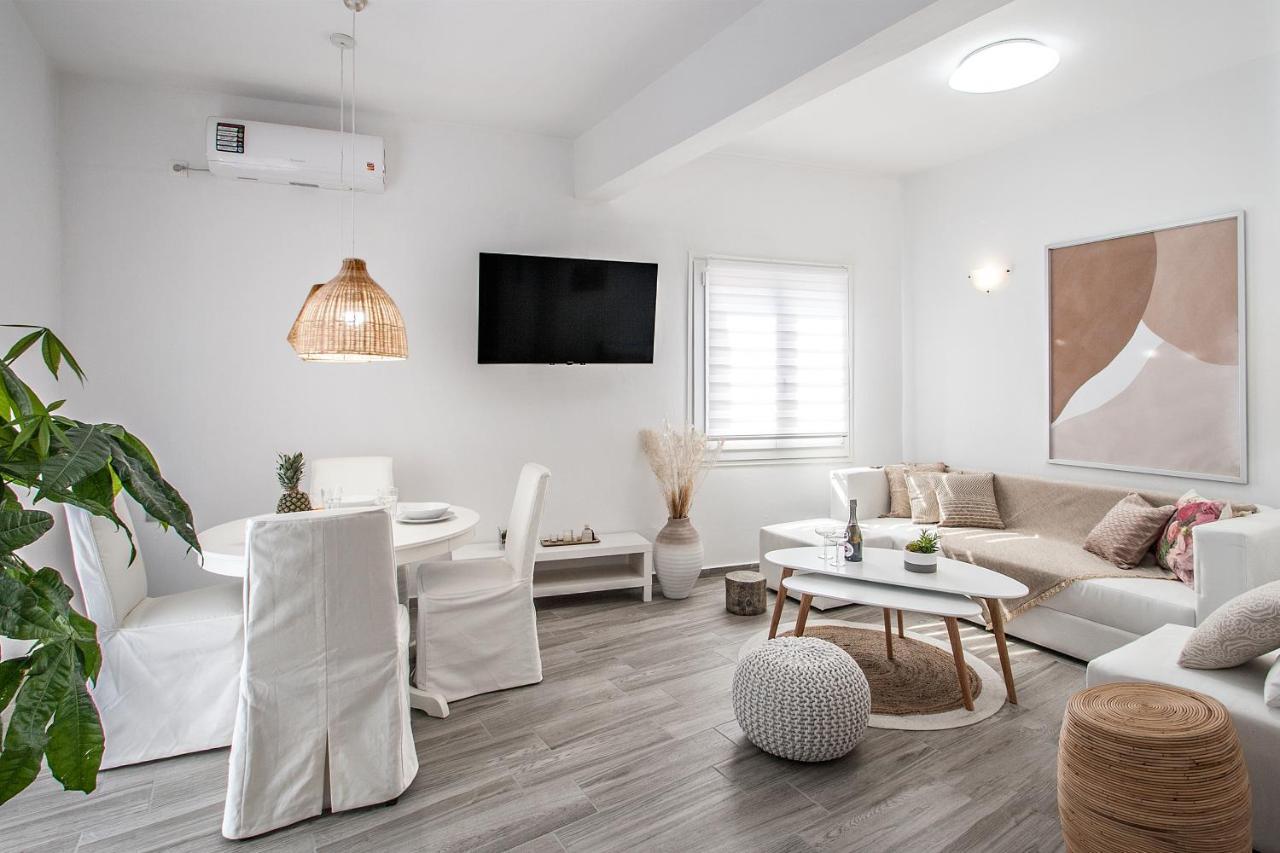 Capolavoro, Boutique Apartment With Unique Rooftop Skiathos Town Ngoại thất bức ảnh