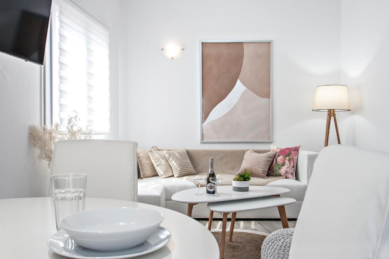 Capolavoro, Boutique Apartment With Unique Rooftop Skiathos Town Ngoại thất bức ảnh