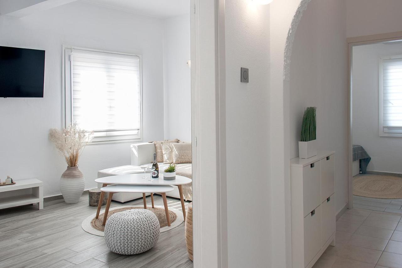 Capolavoro, Boutique Apartment With Unique Rooftop Skiathos Town Ngoại thất bức ảnh