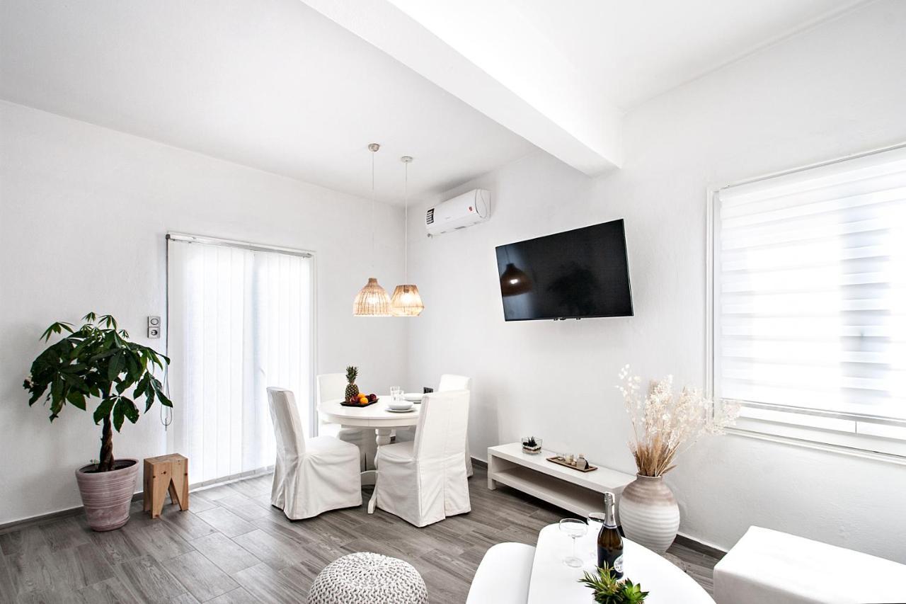 Capolavoro, Boutique Apartment With Unique Rooftop Skiathos Town Ngoại thất bức ảnh